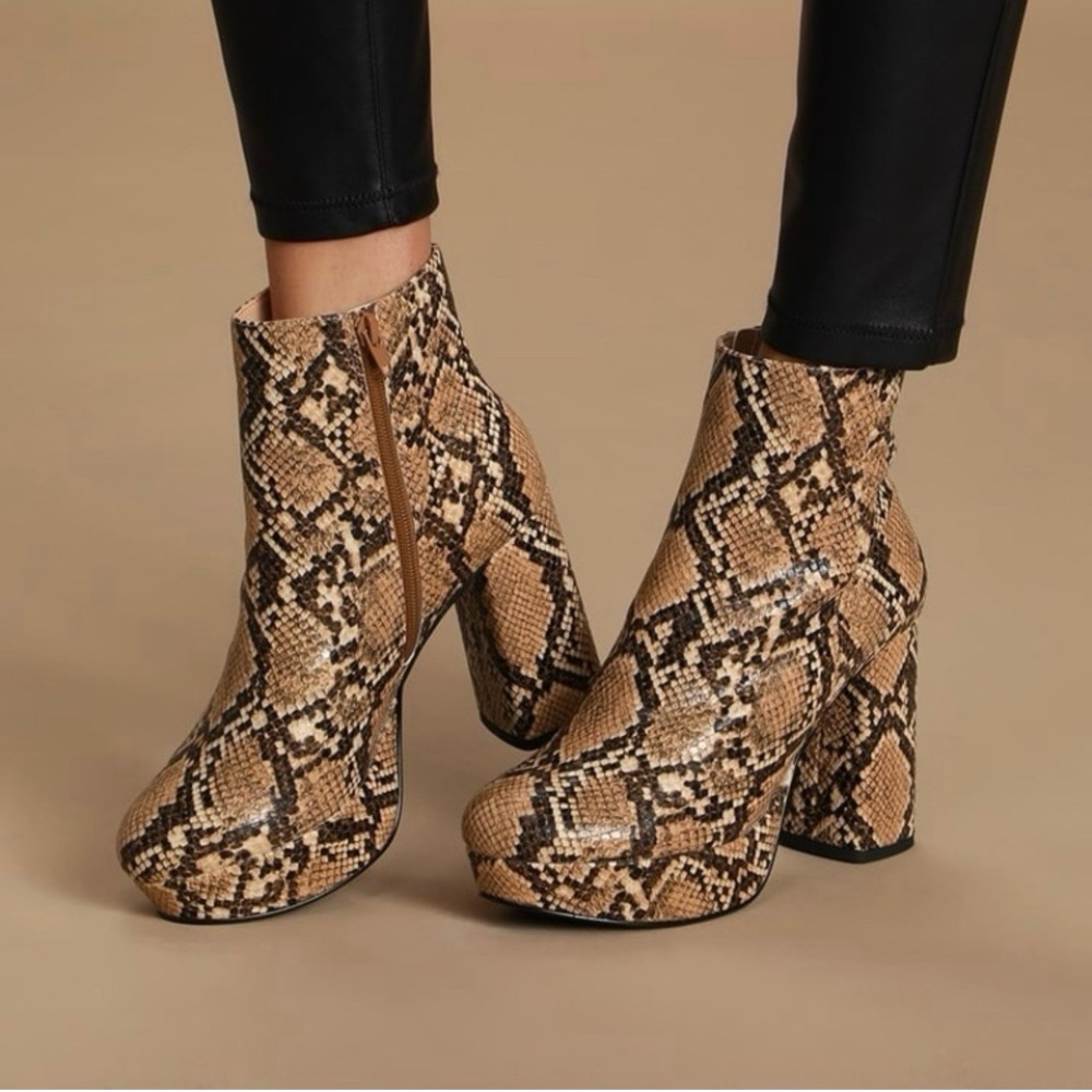 STEVE MADDEN Gusty Snake Print Platform Booties